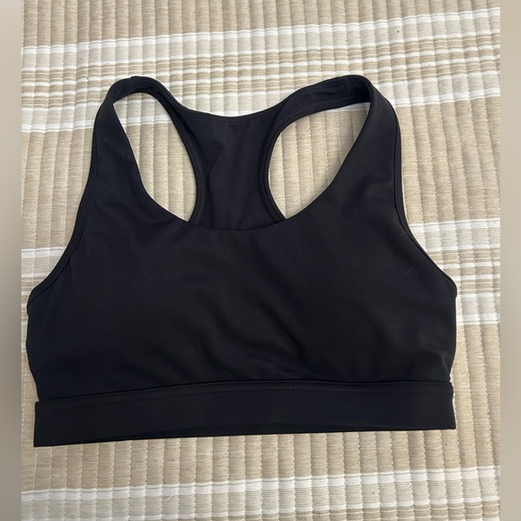 P’tula sports bra black color women’s size Medium - Picture 1 of 3